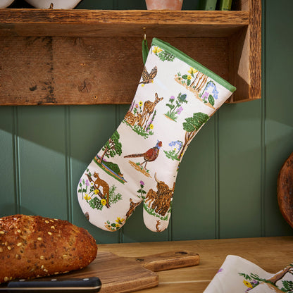 Thistlewood Gauntlet Oven Glove in Green
