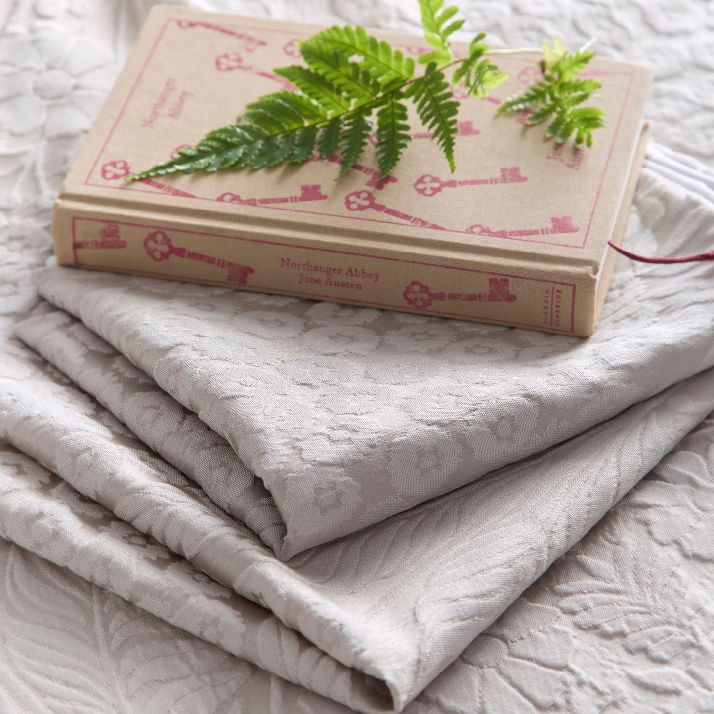 Toria Duvet Cover Set in Stone - Duvet Cover Set - Appletree