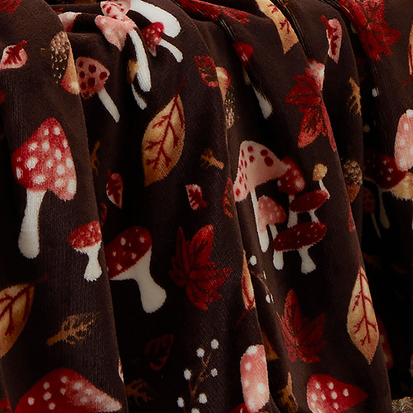Woodland Dreams Throw in Chocolate 120 x 150cm - Throw - Fusion
