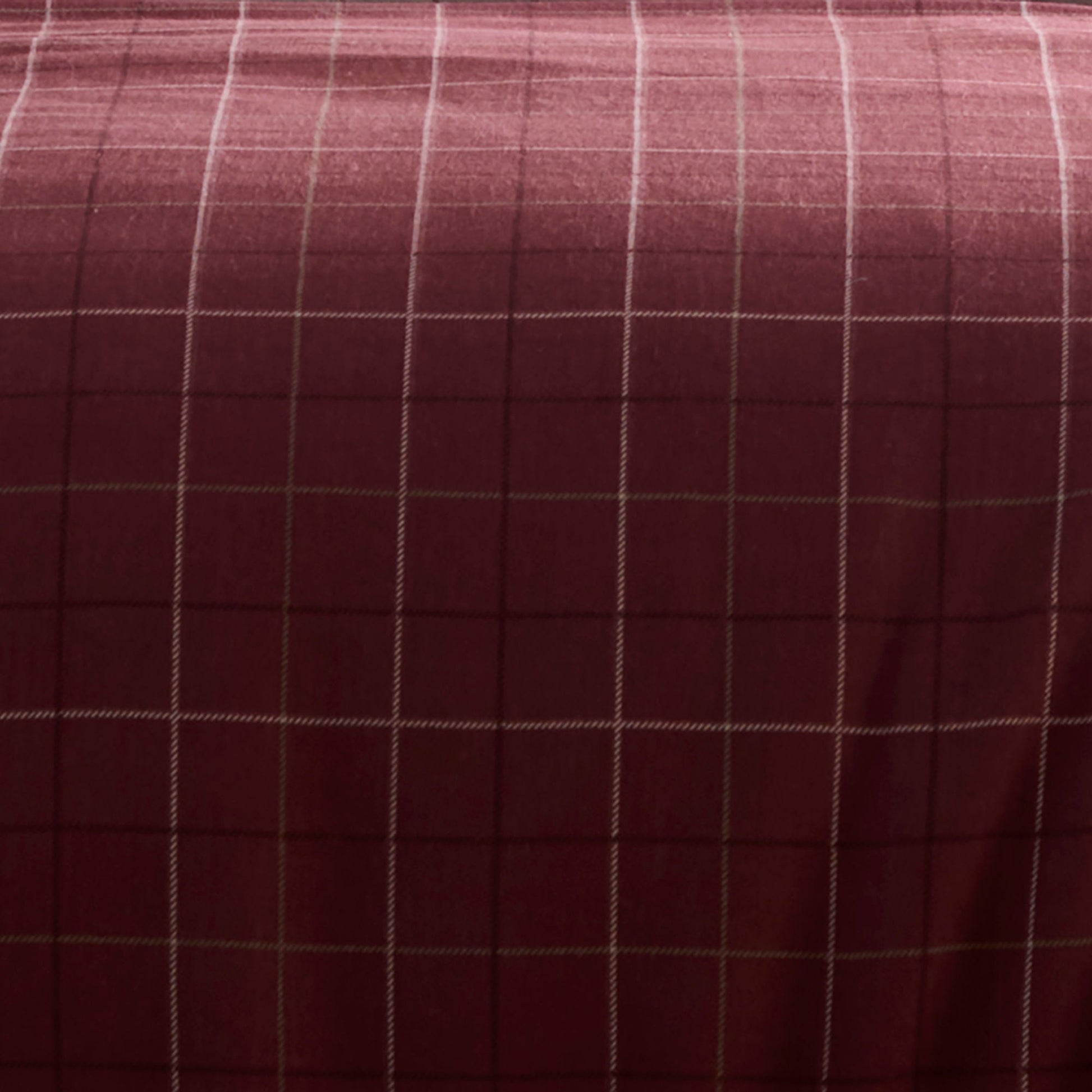 Wynn Duvet Cover Set in Burgundy - Duvet Cover Set - Dreams & Drapes