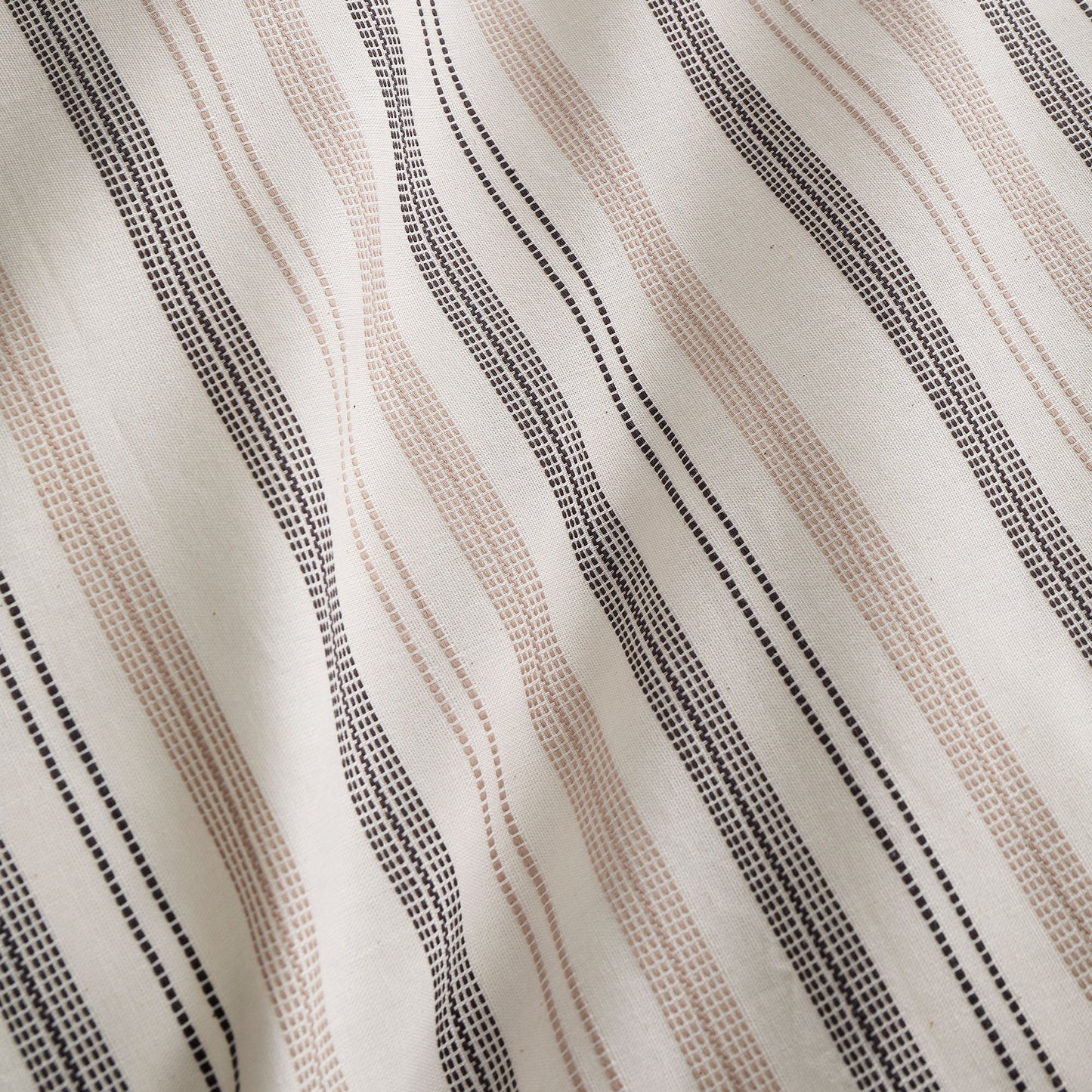 Yarn Dyed Woven Thin Stripe Duvet Cover Set in Natural